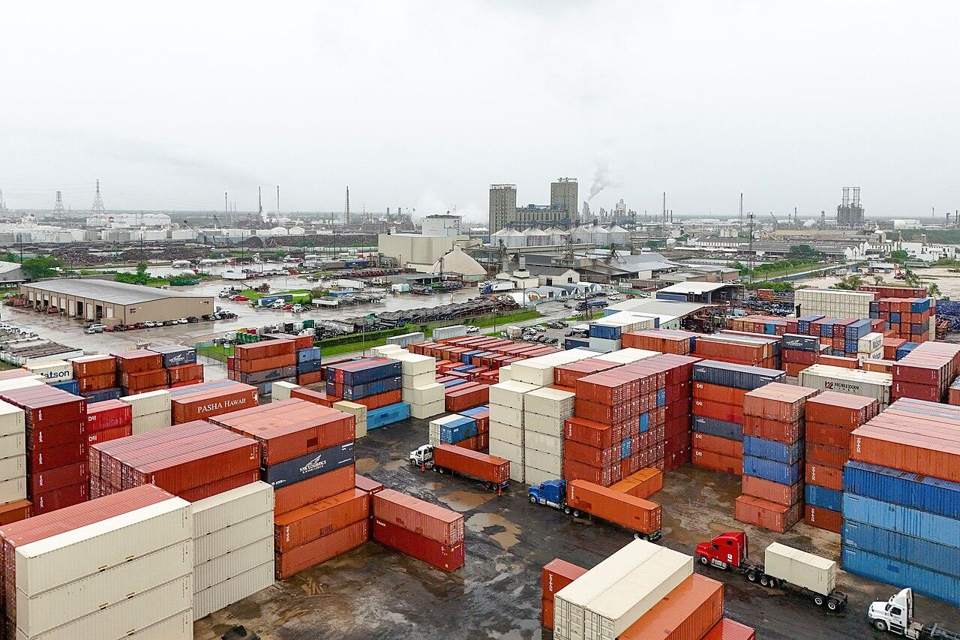 Container storage yard